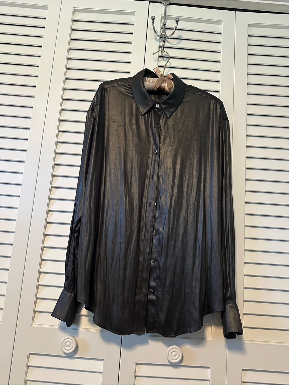 Current Air Women’s Shiny Charcoal Button-Up Dress Shirt